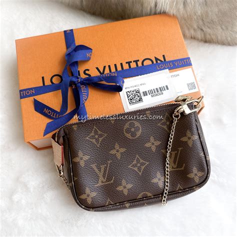 louis vuitton pochette marchio originale su cuoio|louis vuitton monogram.